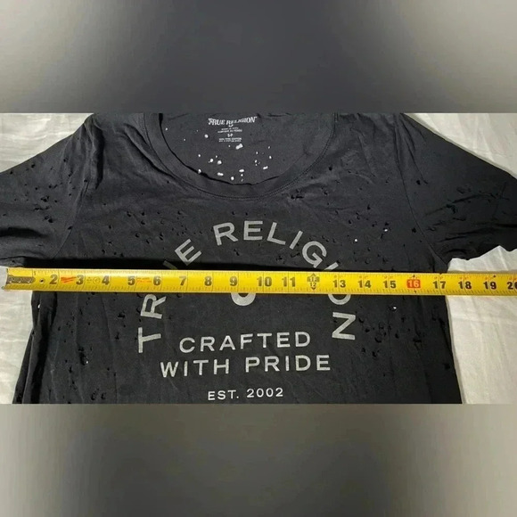 True religion Distressed tee size: S - Picture 3 of 6